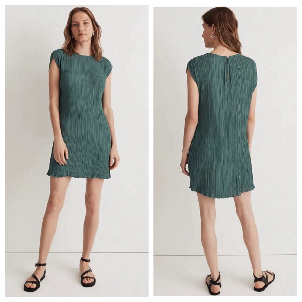 Madewell Plisse Mini Tee Dress in Spruce, size 2